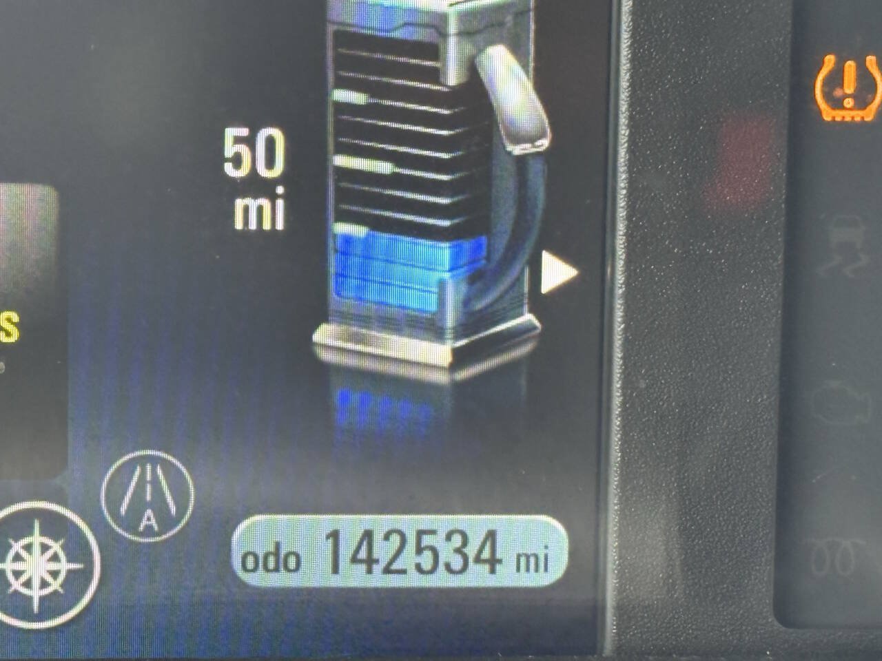 Used 2014 Chevrolet Volt Premium w/ Premium Trim Package FWD image 20