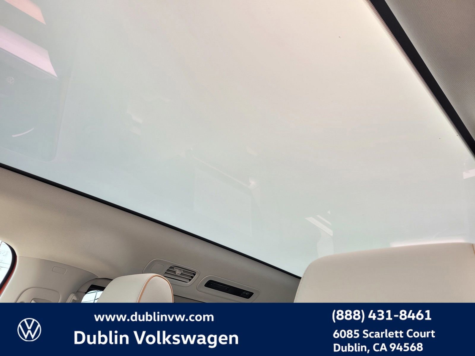 New 2025 Volkswagen ID. Buzz 1st Edition image 15