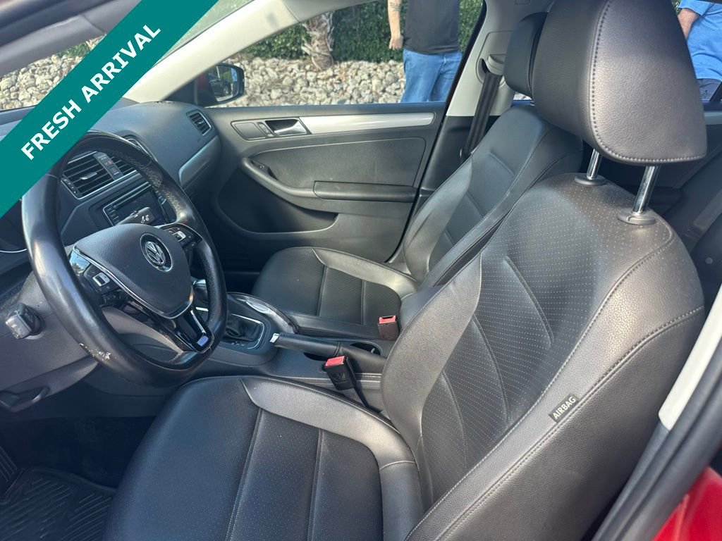 Used 2017 Volkswagen Jetta SE image 25