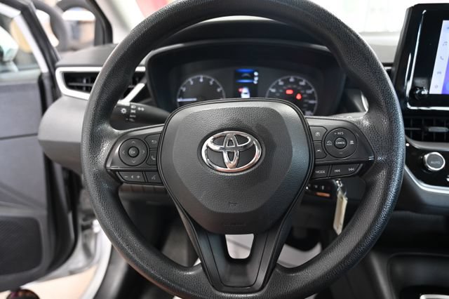 Used 2023 Toyota Corolla LE FWD image 22