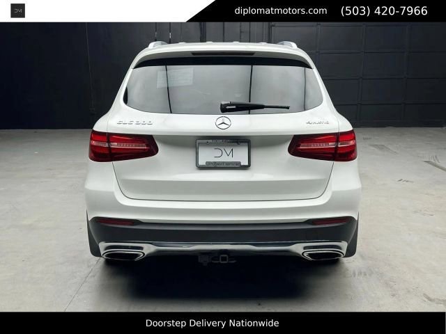 Used 2017 Mercedes-Benz GLC 300 4MATIC image 6