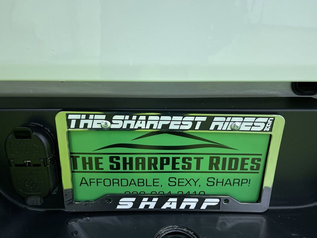 Used 2025 Jeep Gladiator Sport image 11