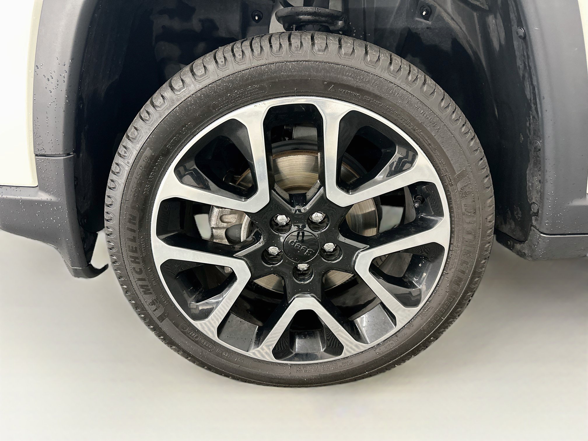 Used 2018 Jeep Compass Limited AWD/4WD image 36