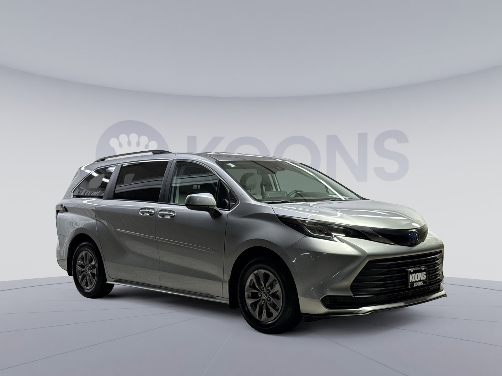 Used 2023 Toyota Sienna LE image 14