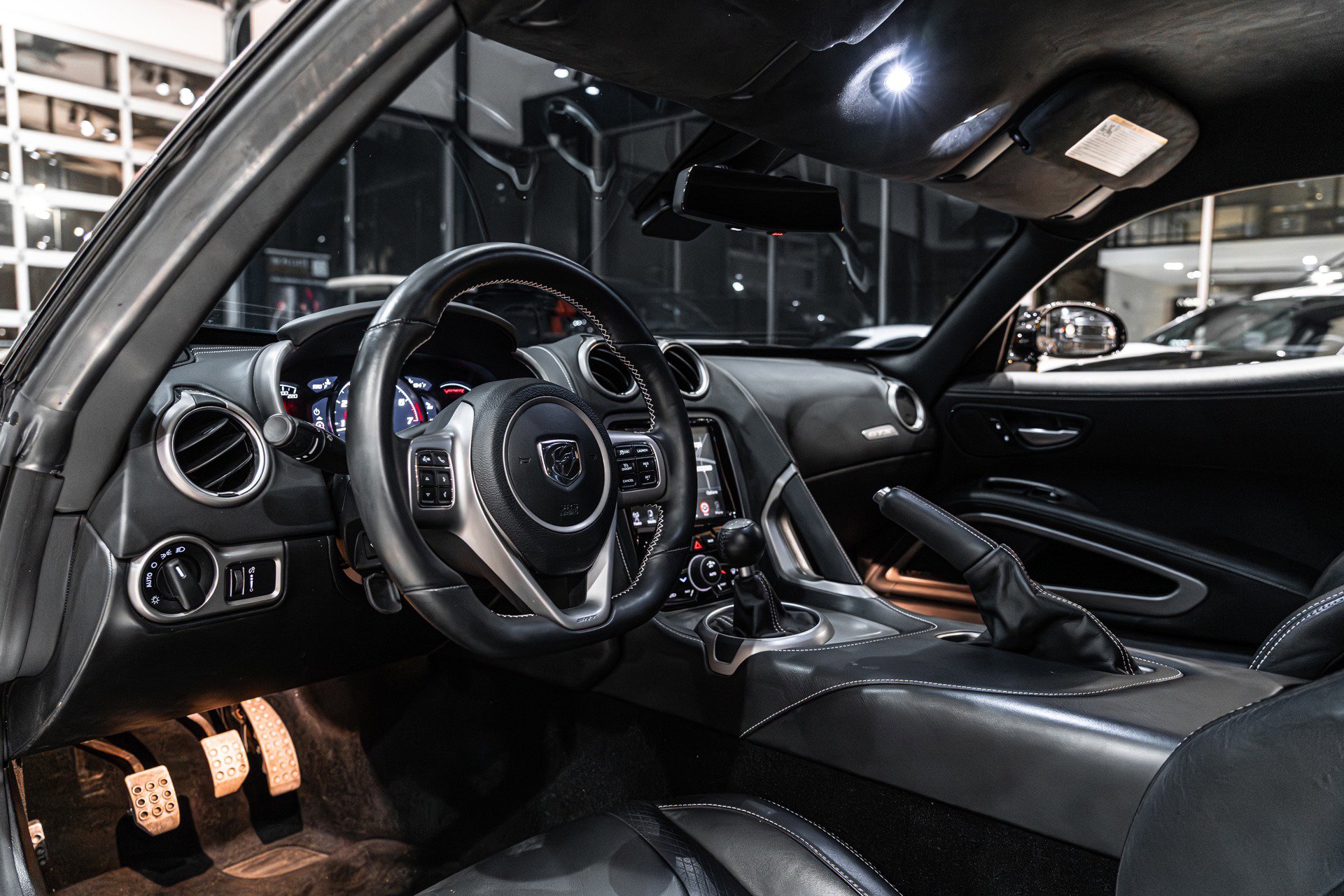 Used 2014 SRT Viper GTS w/ GTS Laguna Interior Package image 7