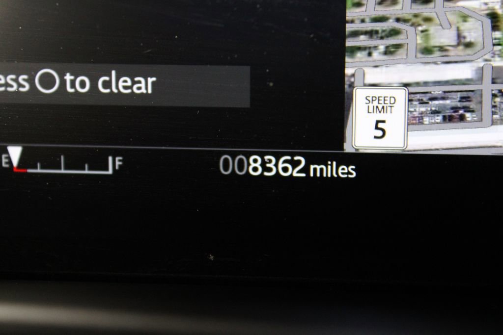 Used 2026 Land Rover Range Rover Evoque Dynamic SE image 25