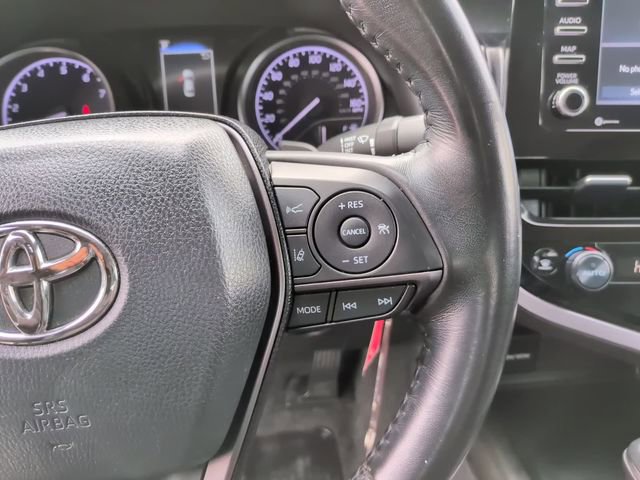 Used 2023 Toyota Camry SE image 15