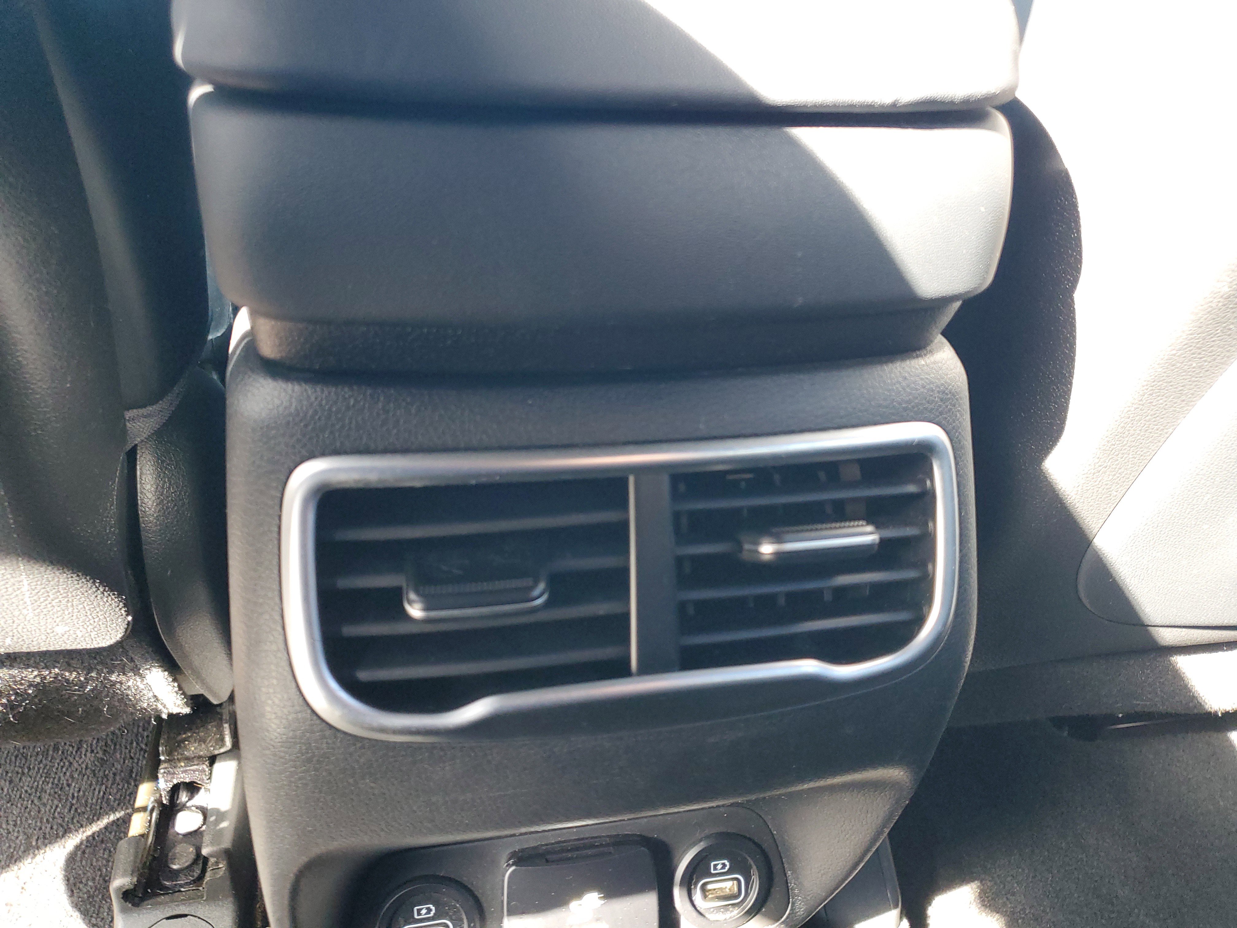 Used 2022 Hyundai Santa Fe Calligraphy image 18