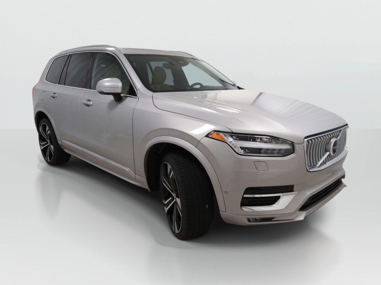 Used 2024 Volvo XC90 B6 Ultimate w/ Protection Package Premier AWD/4WD image 7