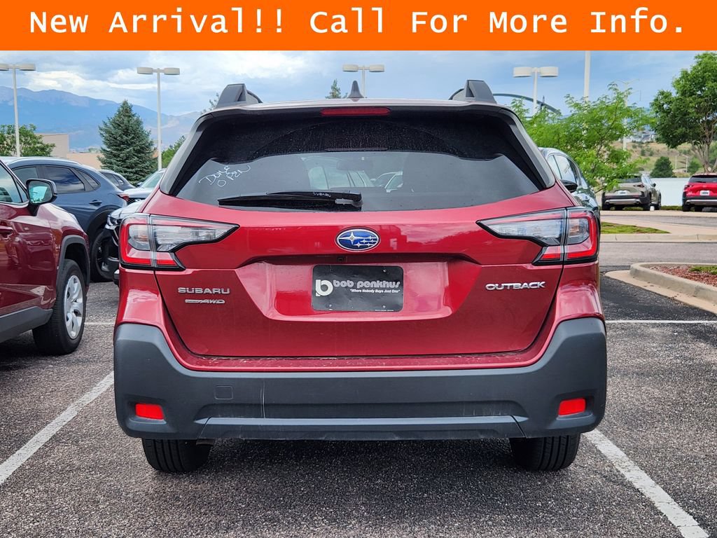Used 2025 Subaru Outback Premium AWD/4WD image 6