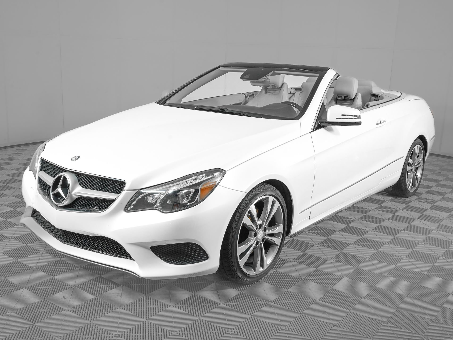 Used 2014 Mercedes-Benz E 350 Cabriolet image 10