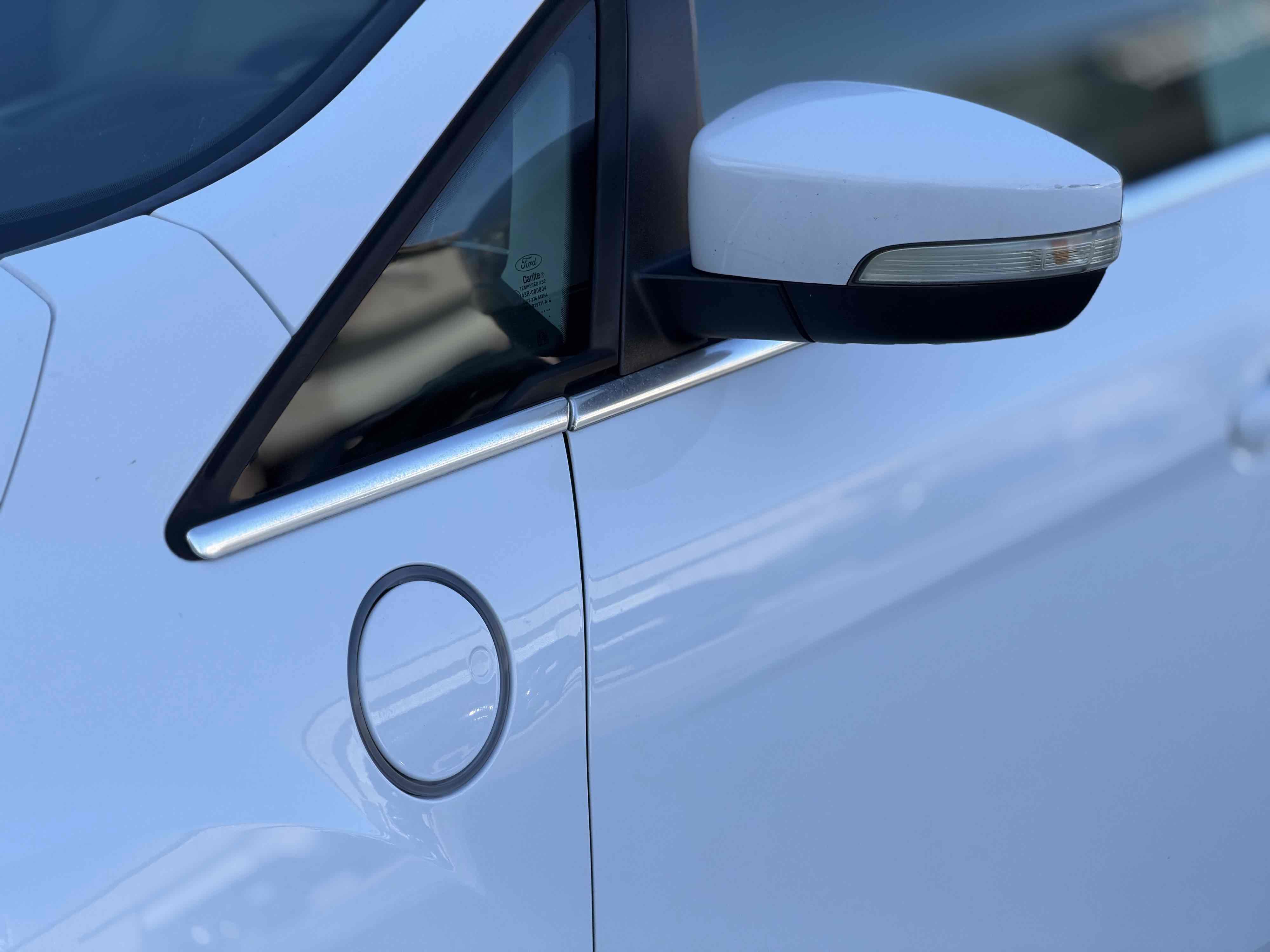 Used 2016 Ford C-MAX Energi SEL image 8