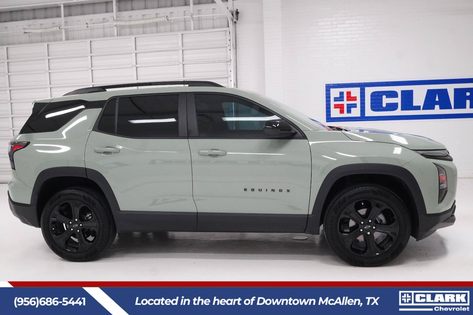 Used 2026 Chevrolet Equinox LT w/ Midnight Edition FWD image 4