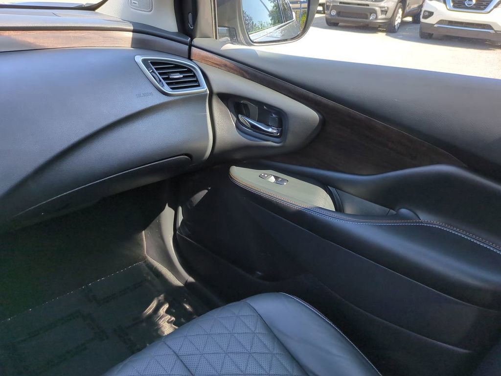 Certified 2023 Nissan Murano Platinum w/ Cargo Package image 17