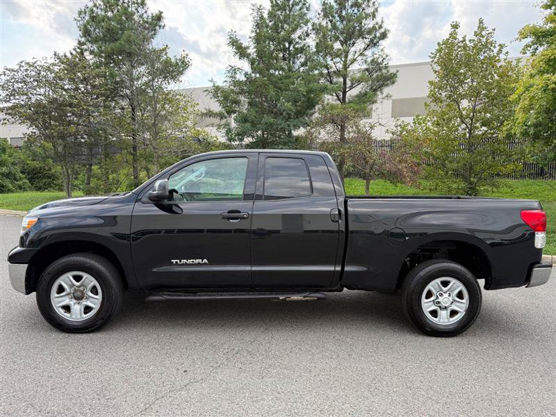 Used 2011 Toyota Tundra 4x4 Double Cab w/ Tow Pkg image 5