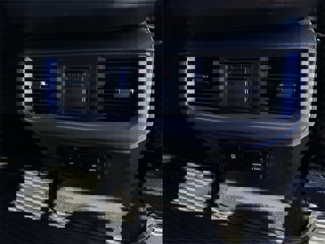 Used 2023 Ford F150 Lariat w/ Equipment Group 502A High image 38