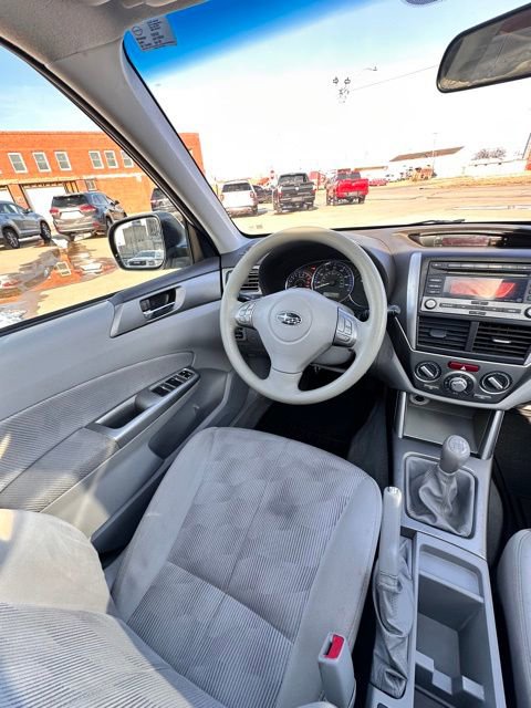 Used 2010 Subaru Forester 2.5X Premium image 24