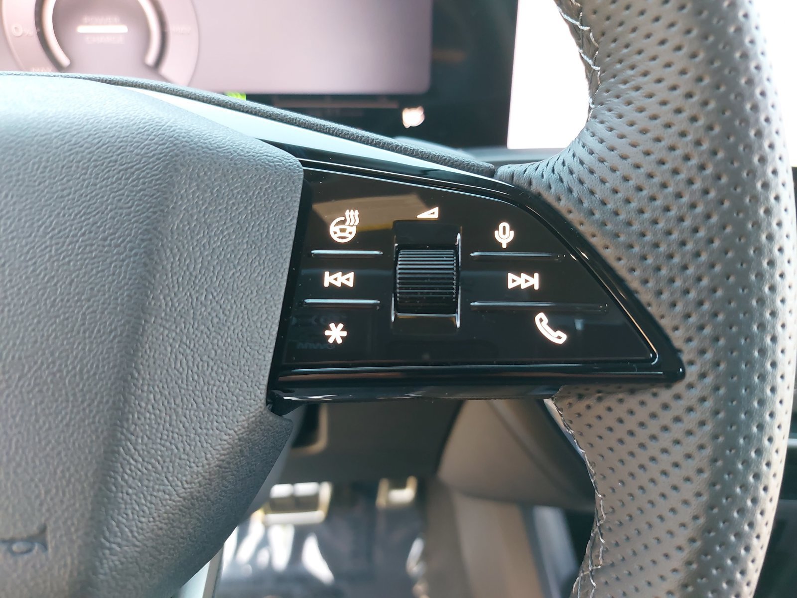 New 2027 Audi SQ6 e-tron Premium Plus AWD/4WD image 18