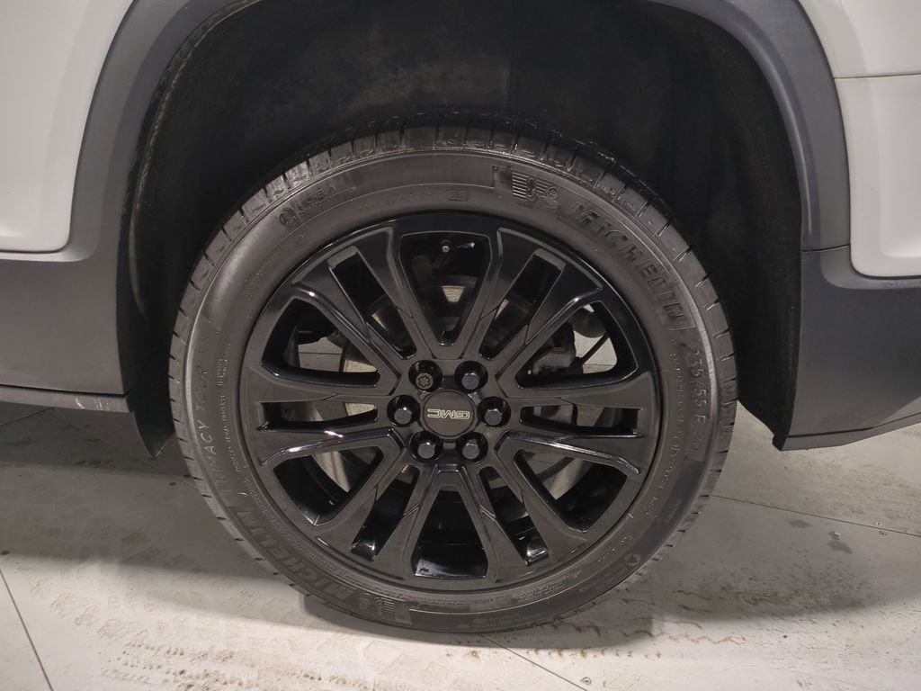 Used 2023 GMC Acadia SLE w/ Driver Convenience Package image 14