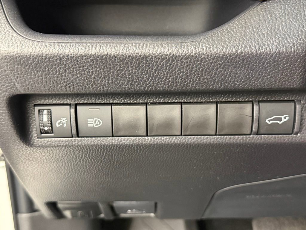 Certified 2025 Toyota RAV4 XLE w/ Convenience Package FWD image 30