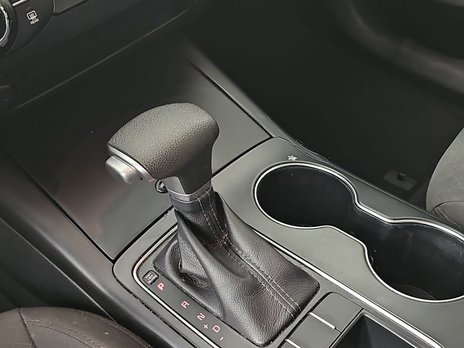 Used 2020 Kia Sorento LX FWD image 22