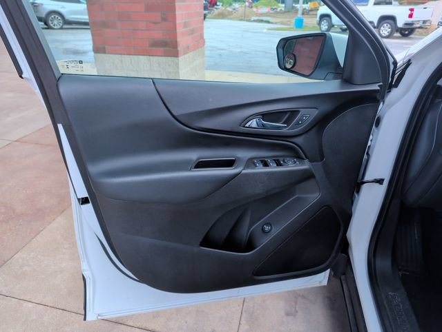 Used 2024 Chevrolet Equinox LT FWD image 11