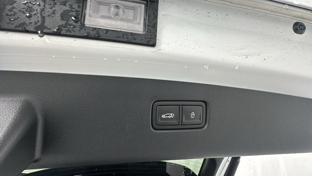 Used 2025 Genesis GV70 3.5T Sport image 16