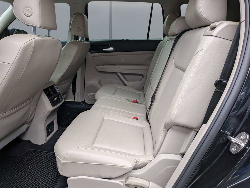 Used 2019 Volkswagen Atlas SE w/ Towing Package FWD image 14