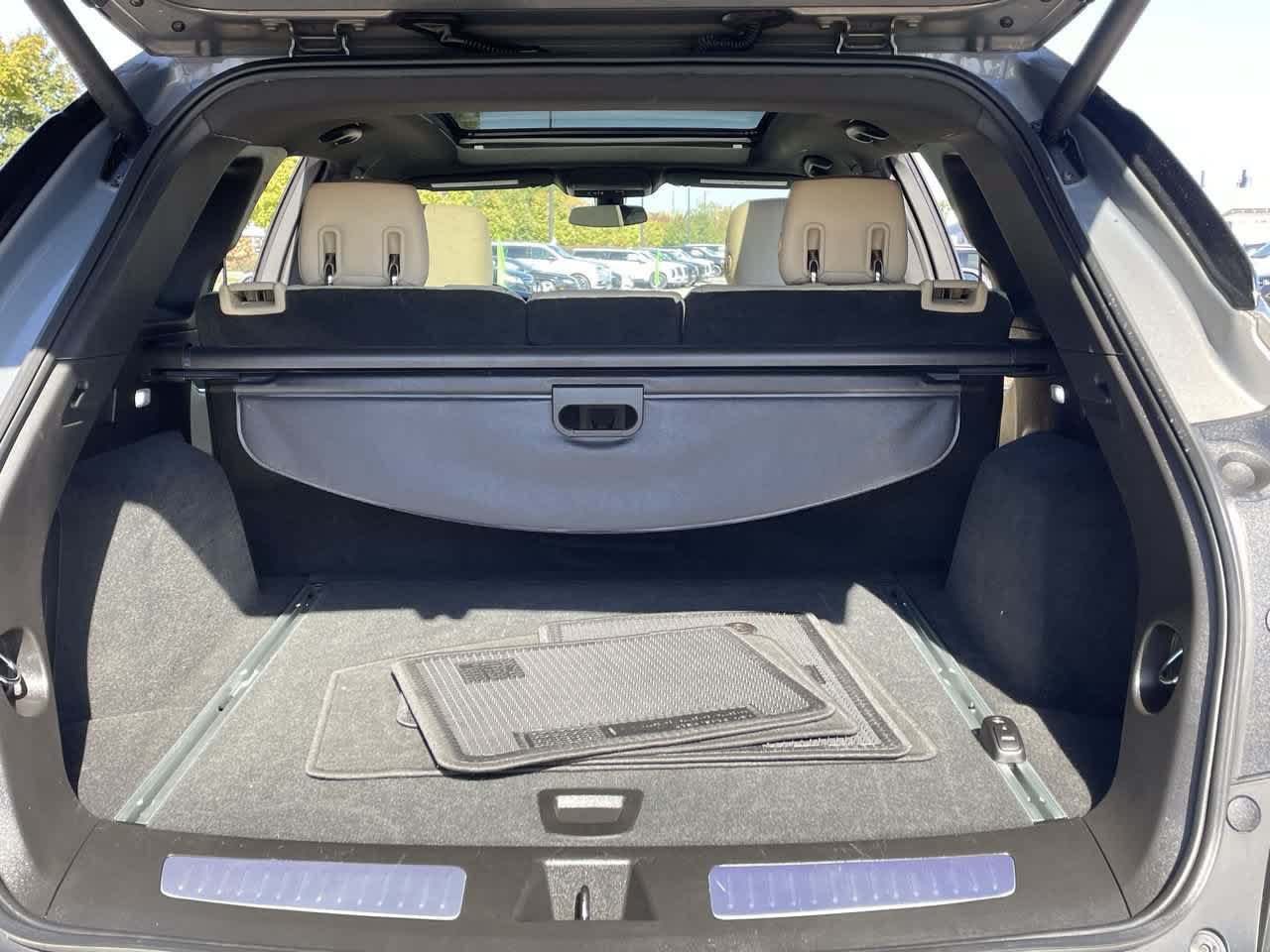 Used 2018 Cadillac XT5 Luxury AWD/4WD image 17