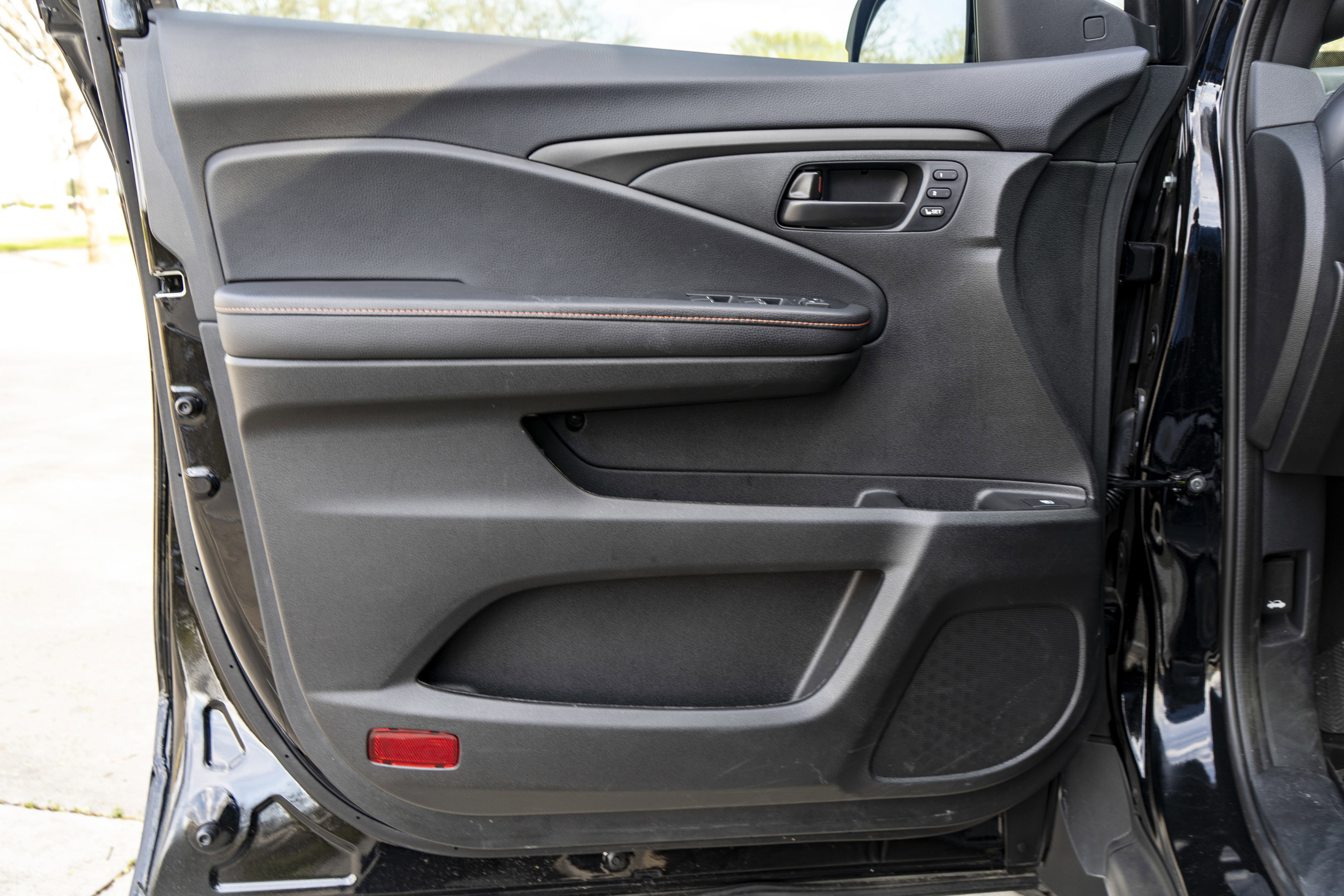 Used 2025 Honda Ridgeline TrailSport image 38