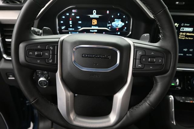 Used 2025 GMC Sierra 1500 Denali w/ Denali Reserve Package AWD/4WD image 23