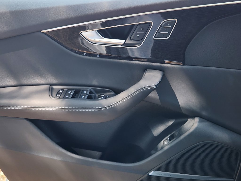 New 2027 Audi Q8 Premium Plus AWD/4WD image 26