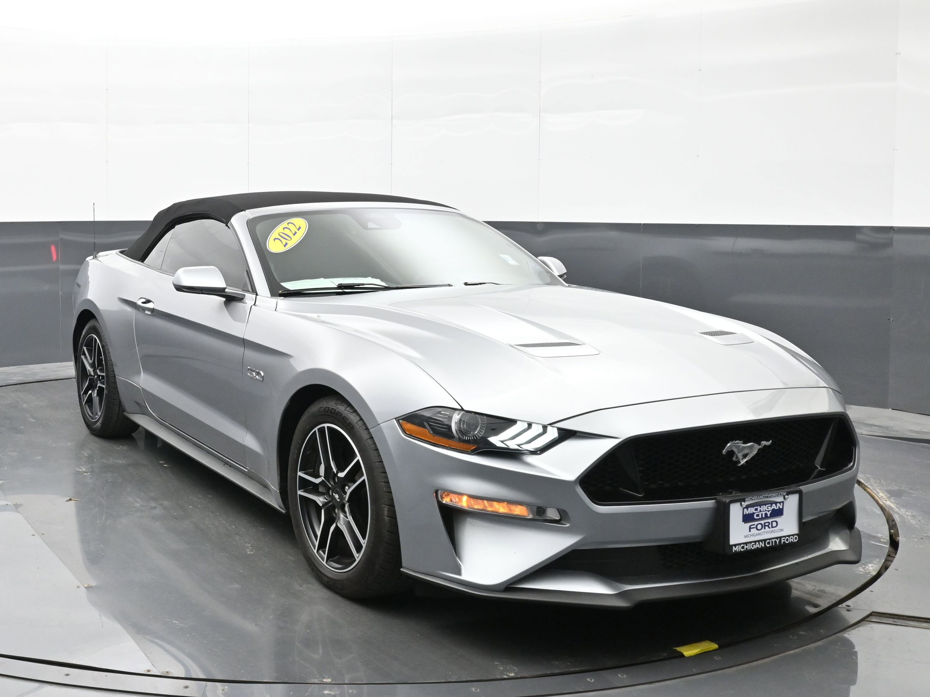 Used 2022 Ford Mustang GT Premium w/ Equipment Group 401A RWD image 6