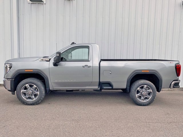 New 2026 GMC Sierra 2500 SLE image 4
