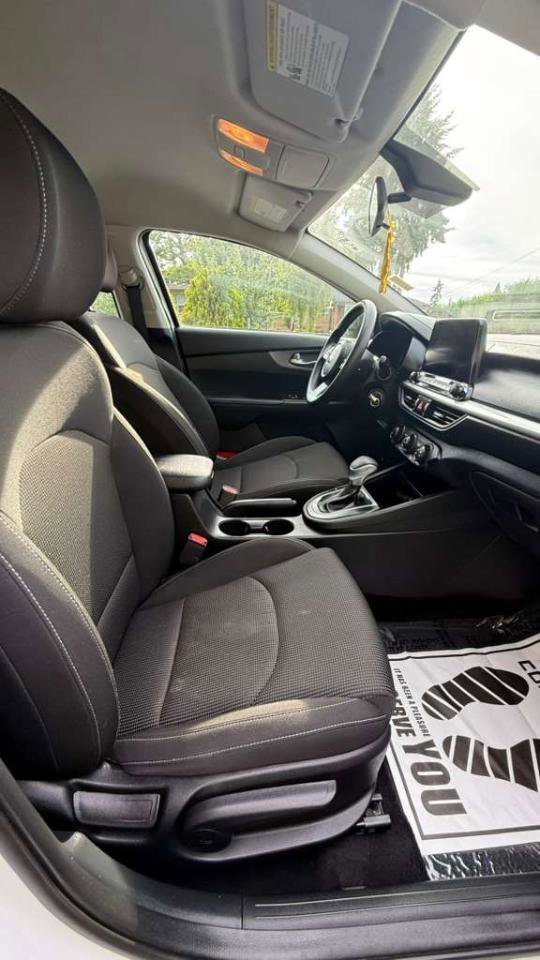 Used 2021 Kia Forte LXS FWD image 8