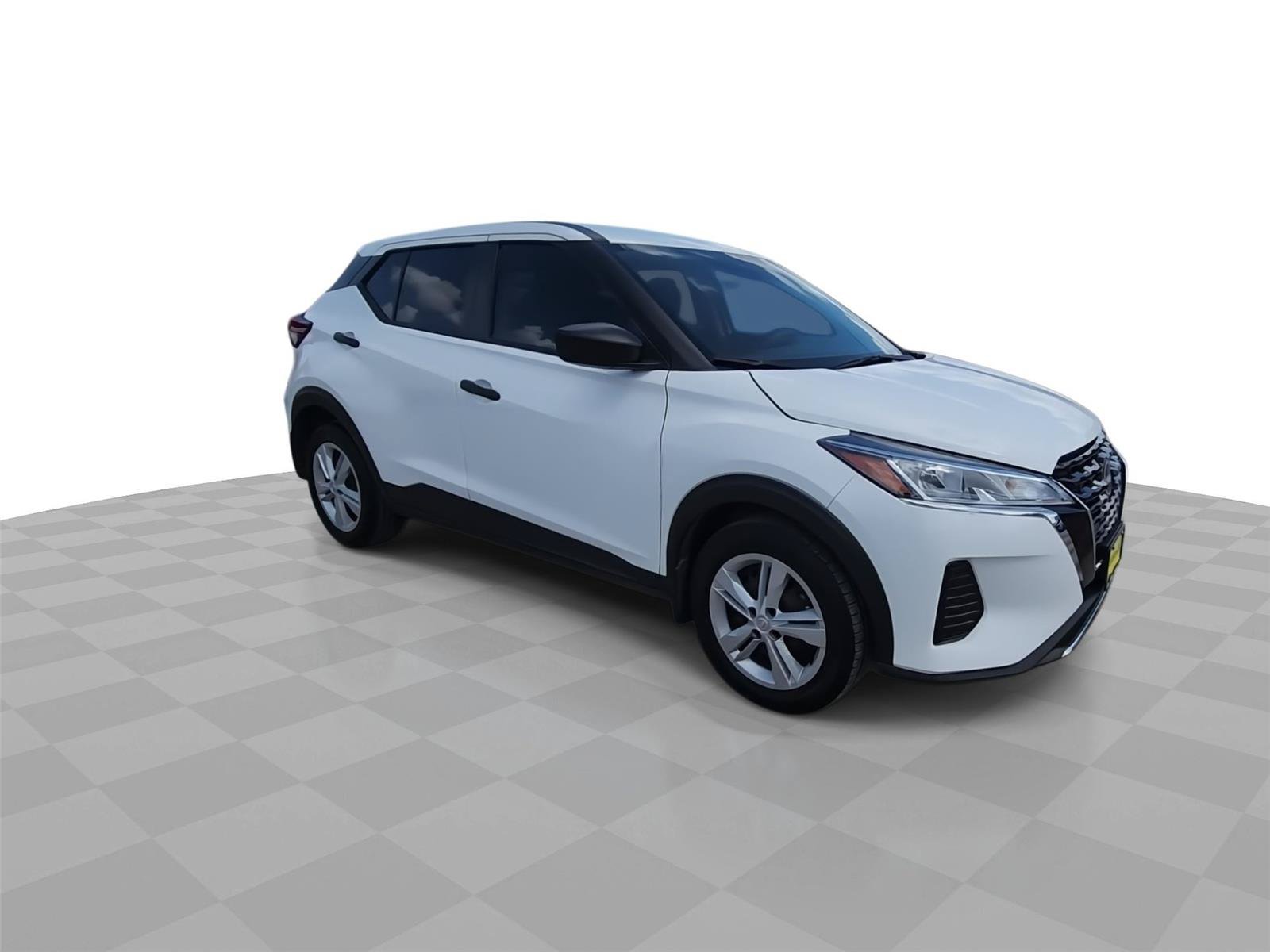 Used 2024 Nissan Kicks S FWD image 2