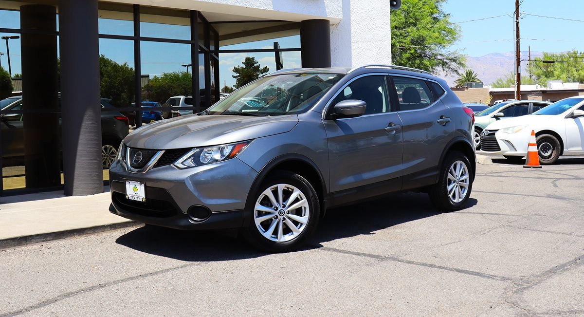 Used 2019 Nissan Rogue Sport SV FWD image 2