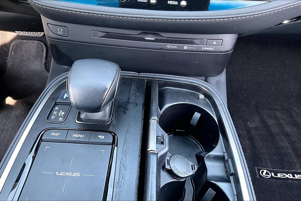 Used 2022 Lexus LS 500 w/ Accessory Package (Z2) RWD image 15