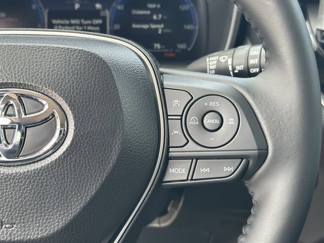 Used 2026 Toyota Corolla Cross XLE FWD image 14
