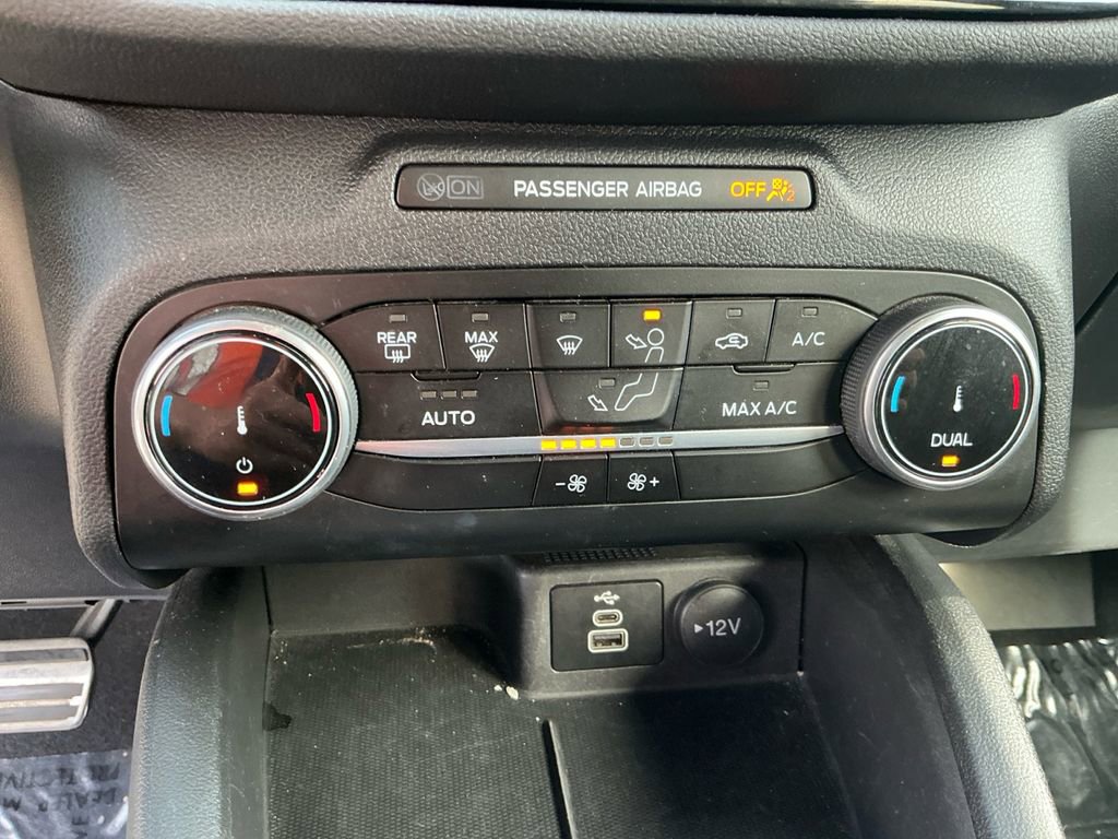 Used 2024 Ford Escape ST-Line image 23