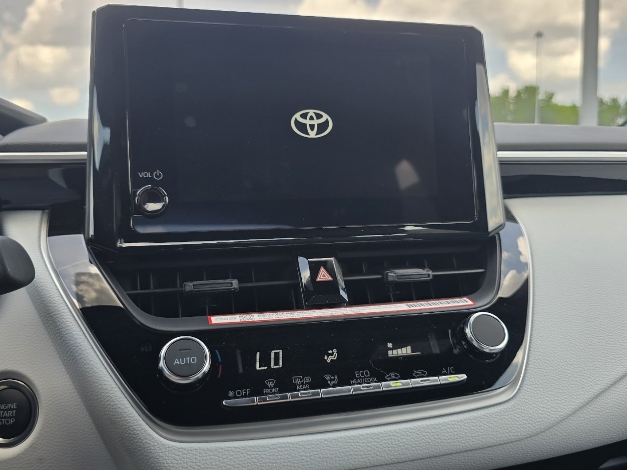 New 2026 Toyota Corolla SE FWD image 25