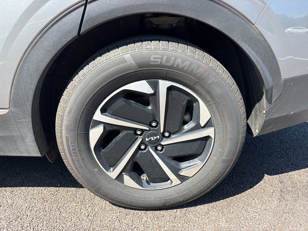 Used 2023 Kia Sportage LX FWD image 13