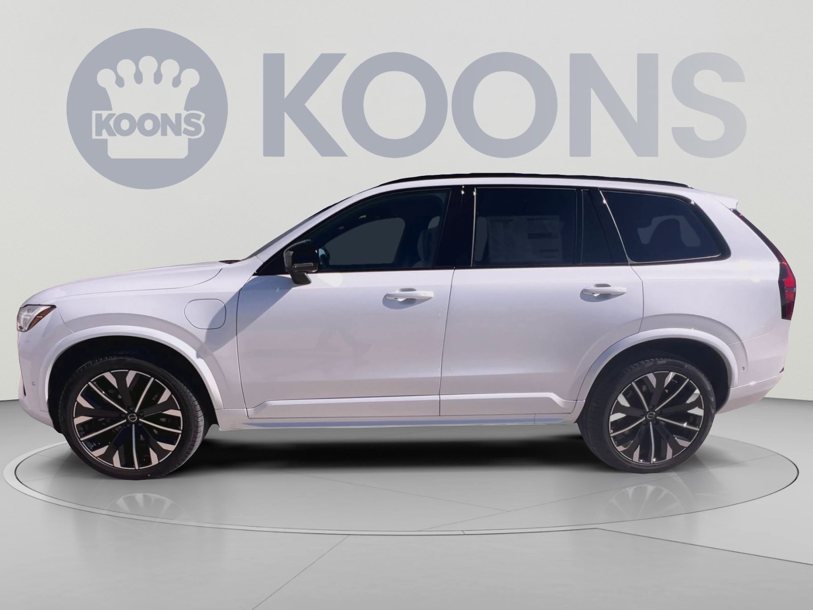 New 2026 Volvo XC90 T8 Ultra w/ Protection Package Premier AWD/4WD image 7