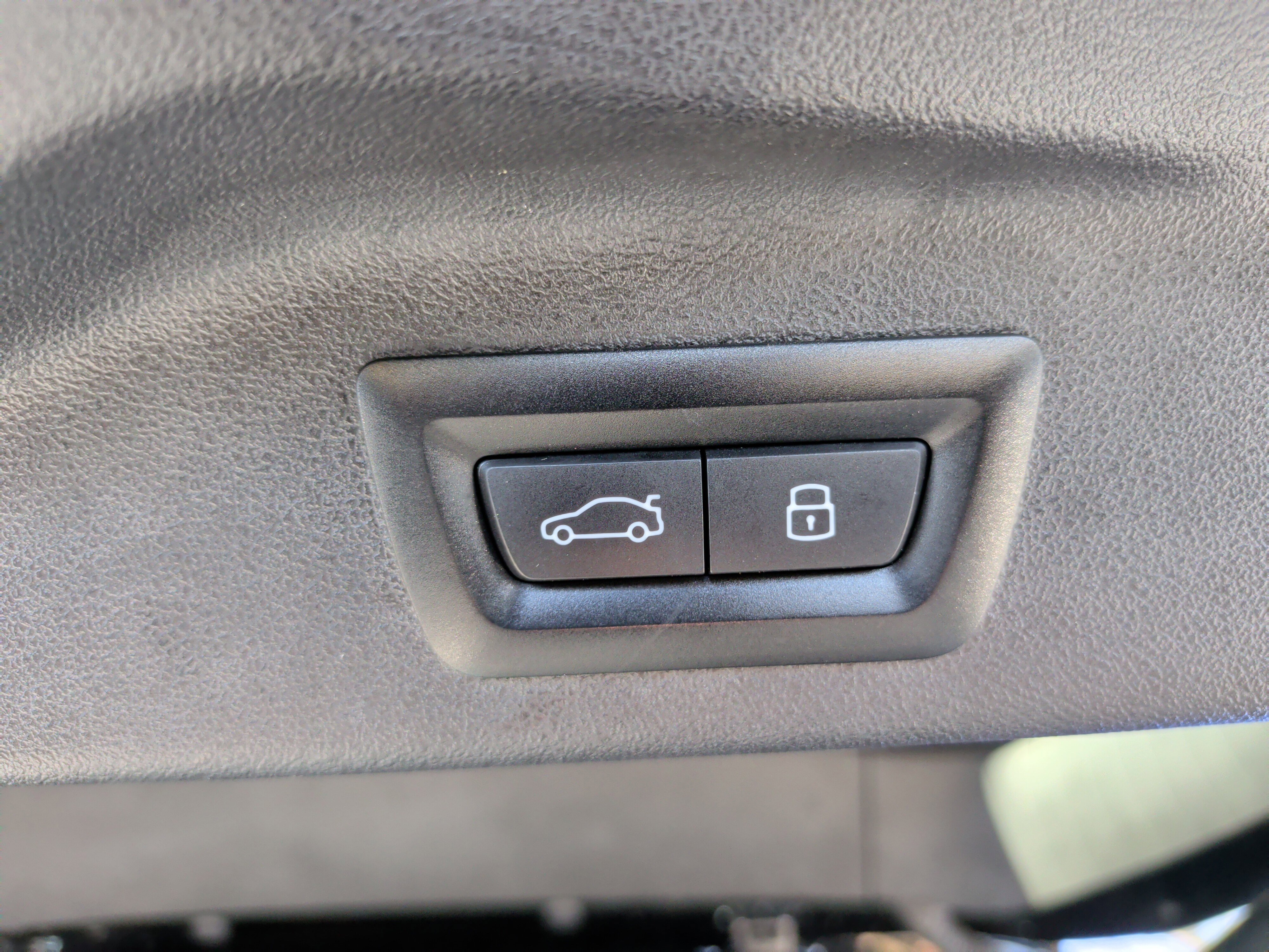 Certified 2024 BMW X7 M60i w/ Executive Package image 48