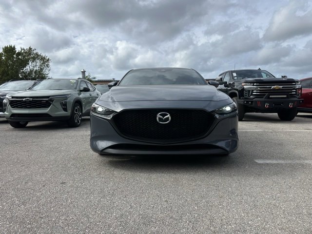 Used 2019 MAZDA MAZDA3 Hatchback w/ Premium Package image 4