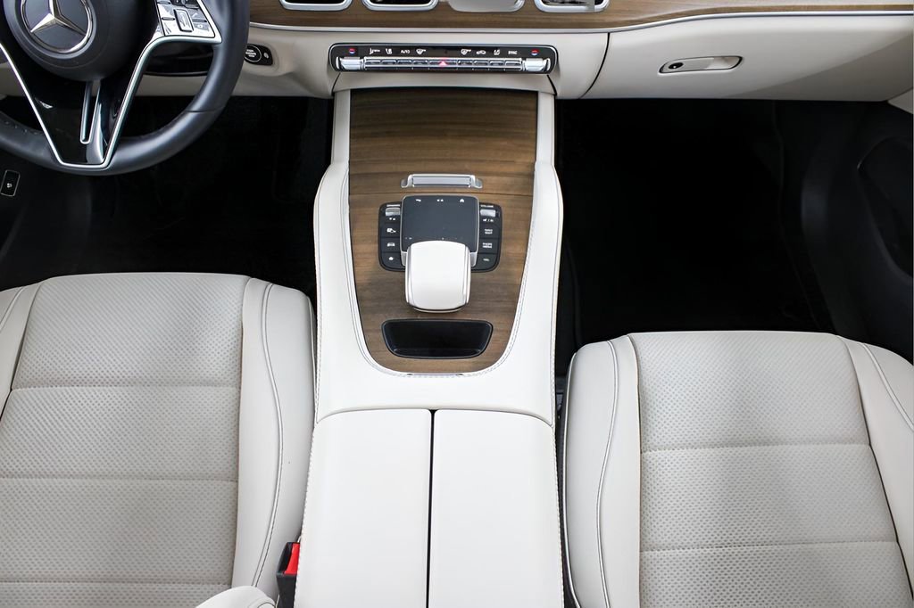 Used 2024 Mercedes-Benz GLE 350 4MATIC image 19