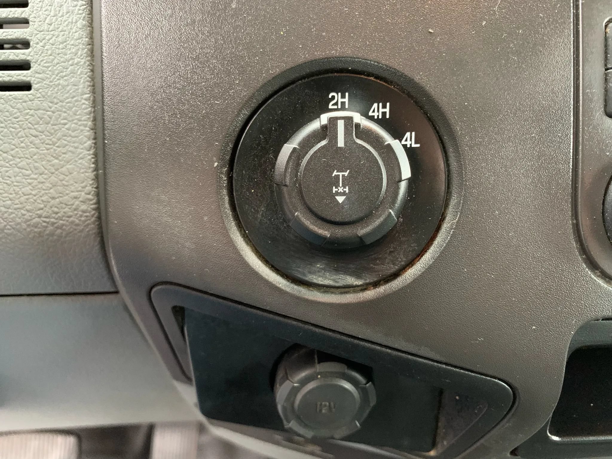 Used 2015 Ford F250 XL w/ Power Equipment Group AWD/4WD image 17