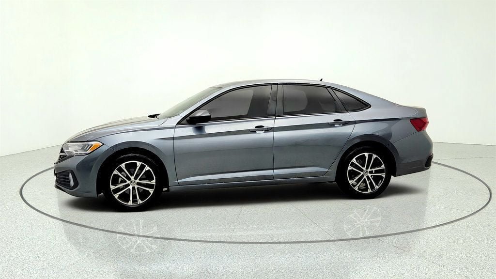 Used 2024 Volkswagen Jetta Sport FWD image 8