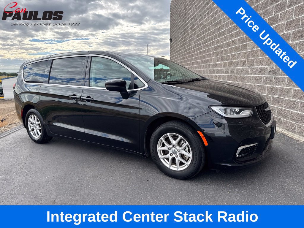 Used 2023 Chrysler Pacifica Touring-L