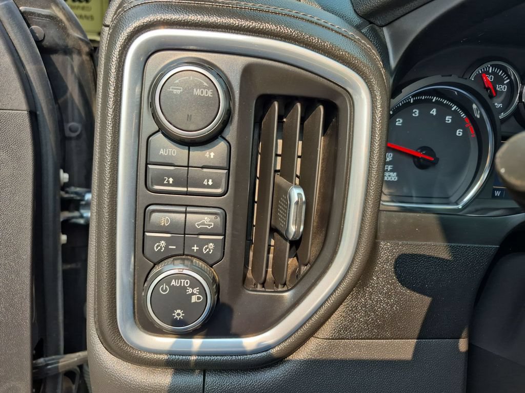 Used 2020 Chevrolet Silverado 1500 RST AWD/4WD image 27